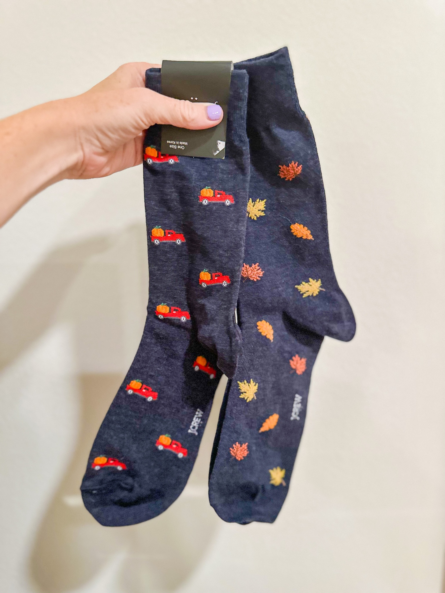 Seasonal socks for him! 

#LTKSeasonal #LTKmens