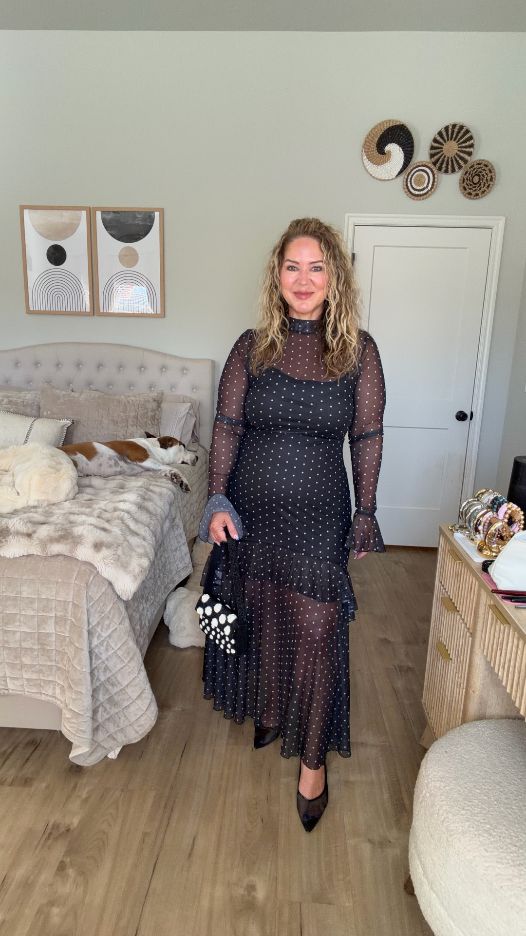 Size large. Shoes tts 

#LTKMidsize #LTKOver40 #LTKPetite