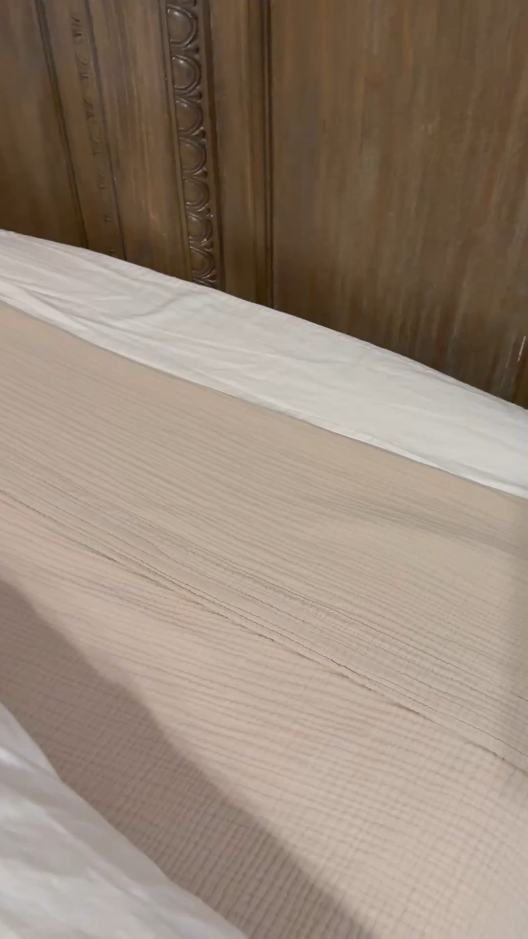 The BEST set of sheets and bed blanket there ever was for us menopausal women! 

#LTKHome #LTKFamily