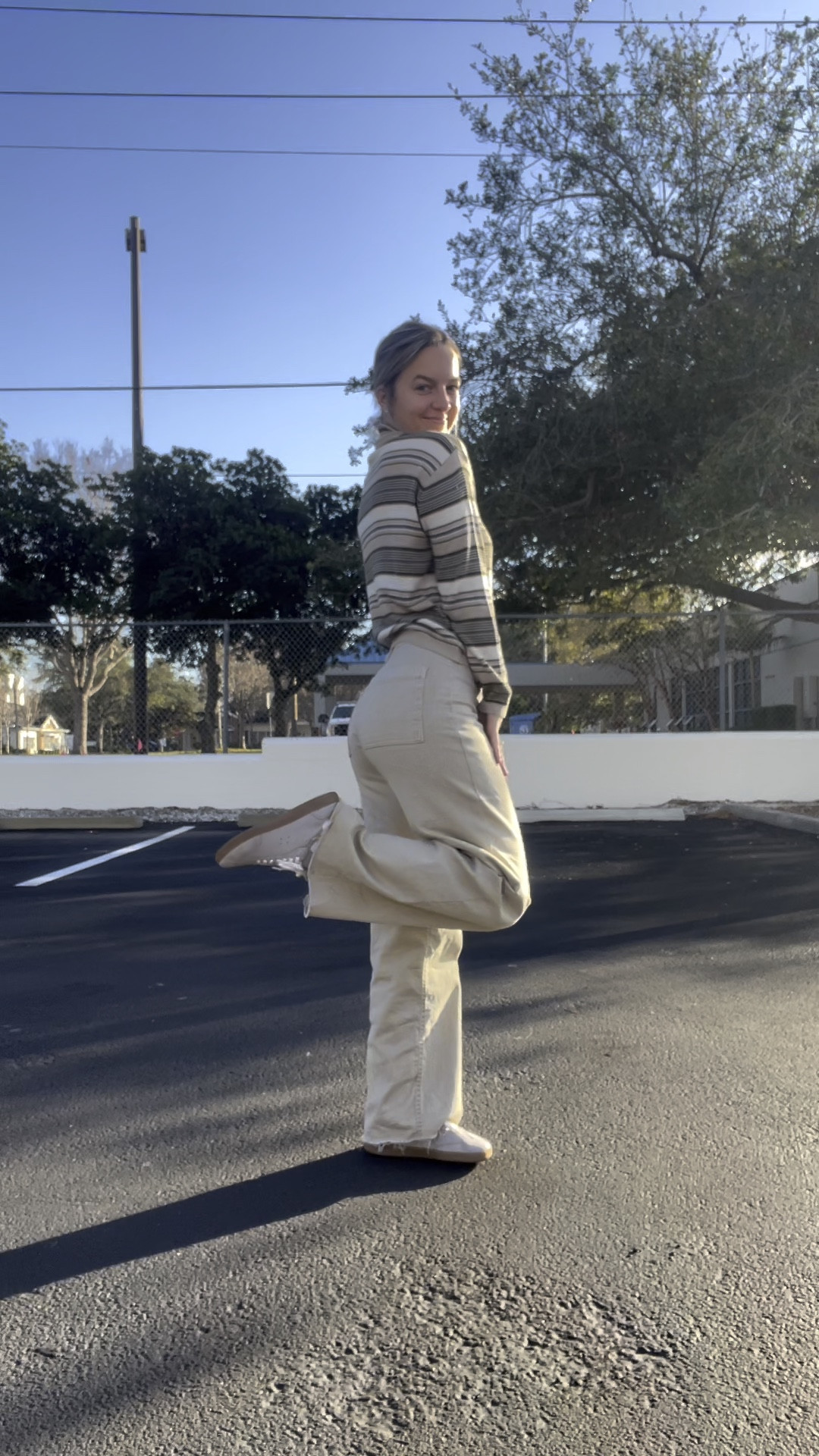 Caught 👀 in an OOTD moment 🤭

#LTKStyleTip #LTKSeasonal #LTKFindsUnder50