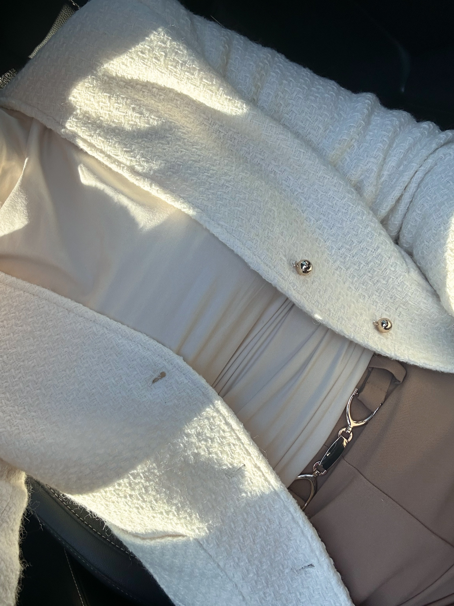 Medium in blazer
XS in long sleeve
US4 in pants
Office outfit, workwear, winter outfit

#LTKfindsunder50 #LTKfindsunder100 #LTKworkwear