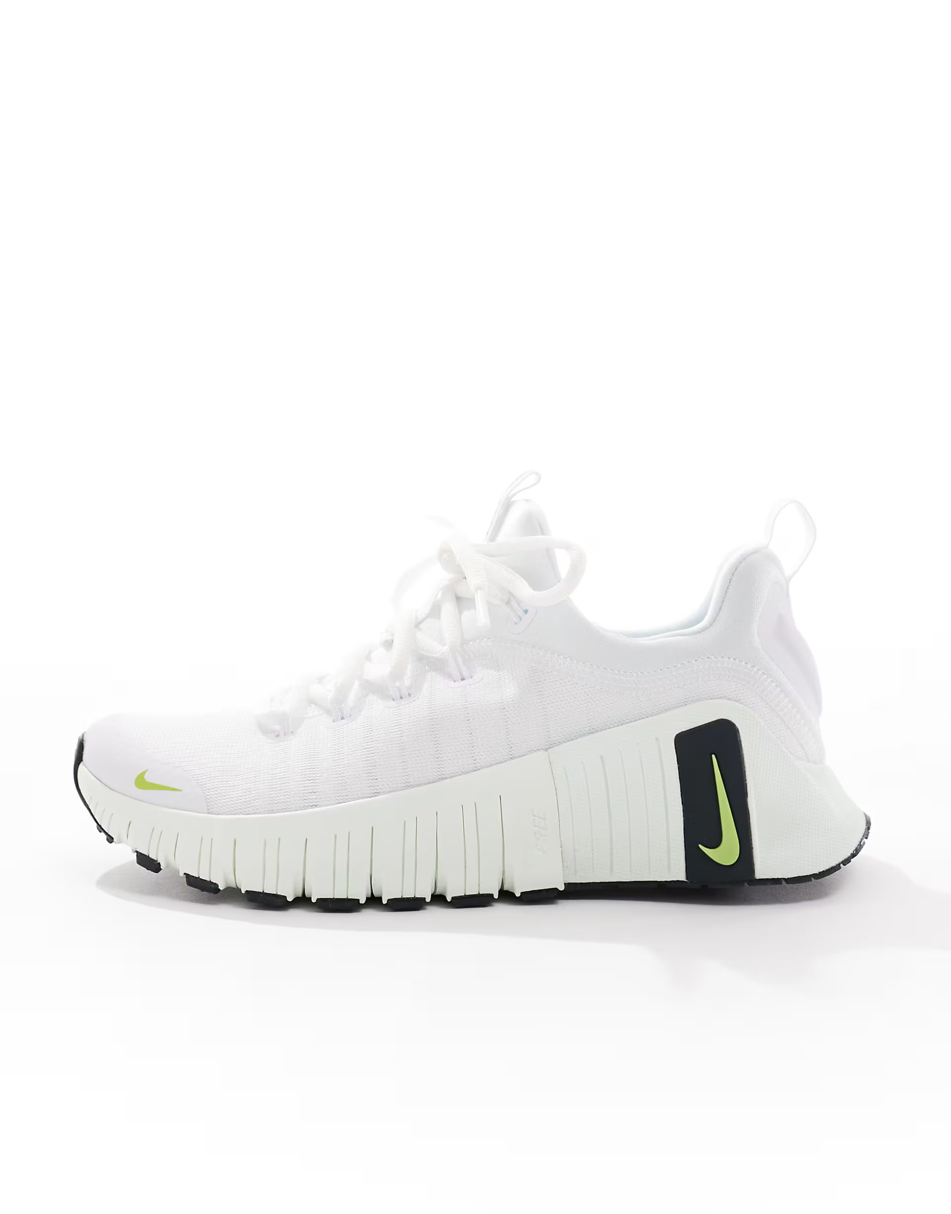 Nike Training Free Metcon 6 trainers in white and light green | ASOS (Global)