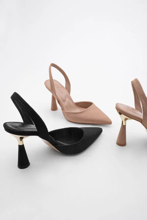 Marjin Pumps - Schwarz - Pfennigabsatz/Stiletto Fast ausverkauft | Trendyol DE