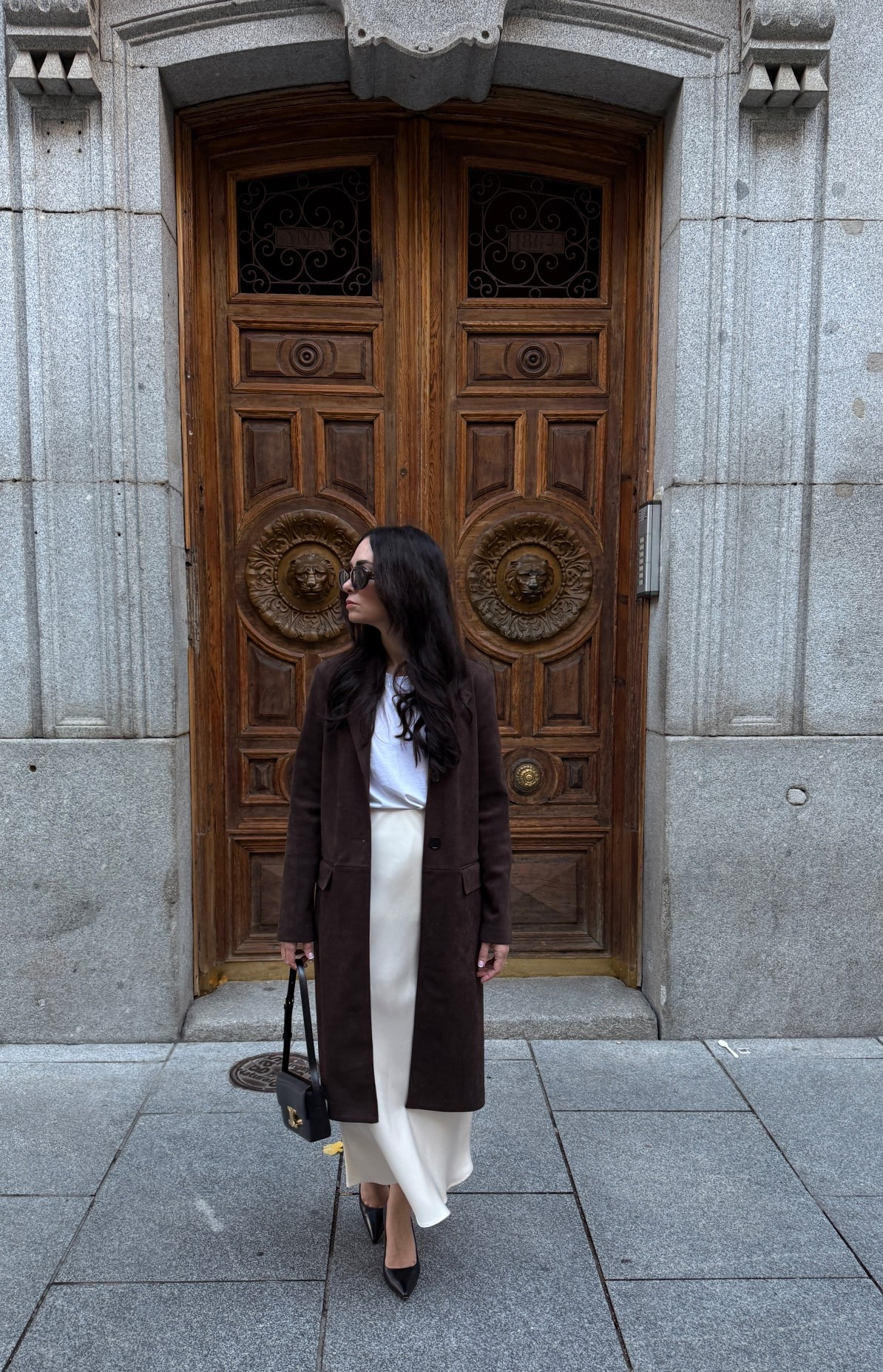 Coat: Zara
Tee: Zara
Skirt: Zara
Heels: Via Spiga
Bag: Celine
Sunglasses: Celine

#LTKtravel #LTKfall