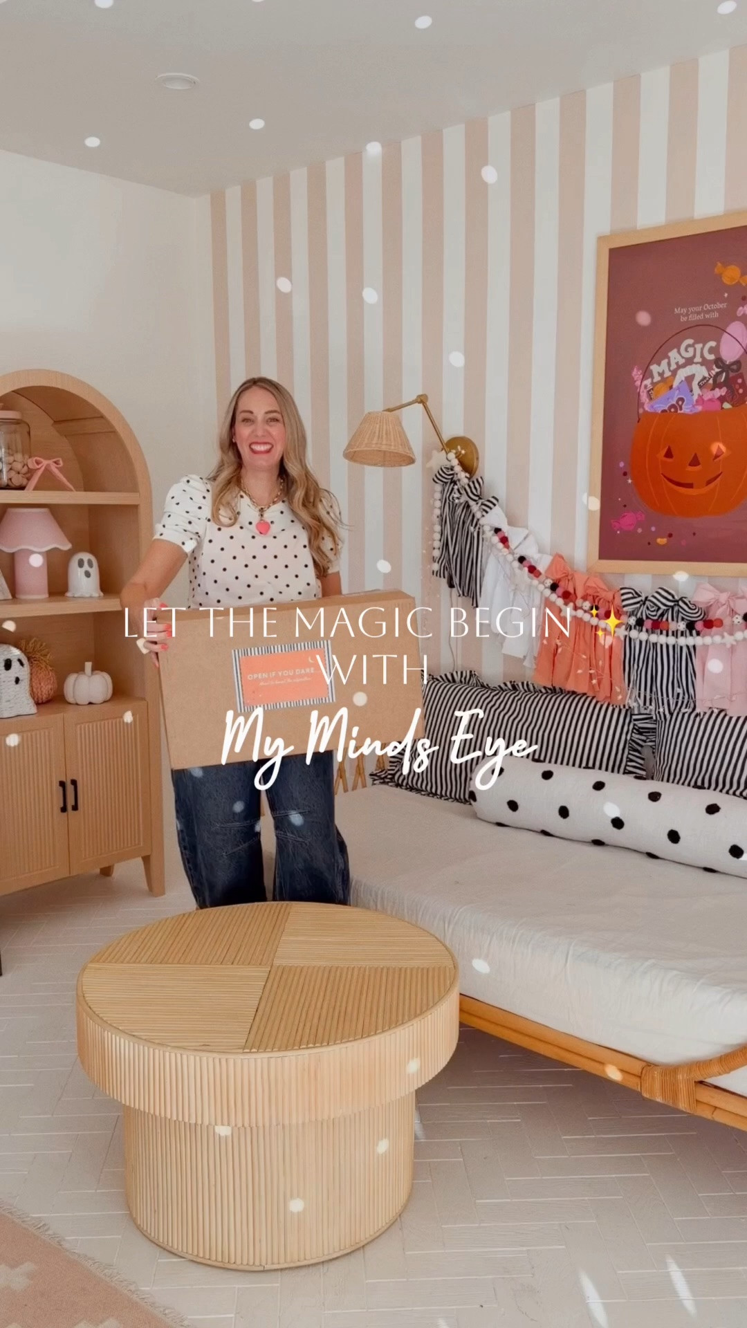 Let the magic begin ✨🎃 I’m so excited for all the spooky-sweet fun with @mymindseye! Their Halloween collection is filled with the cutest party details to make celebrating feel extra magical. 👻🖤