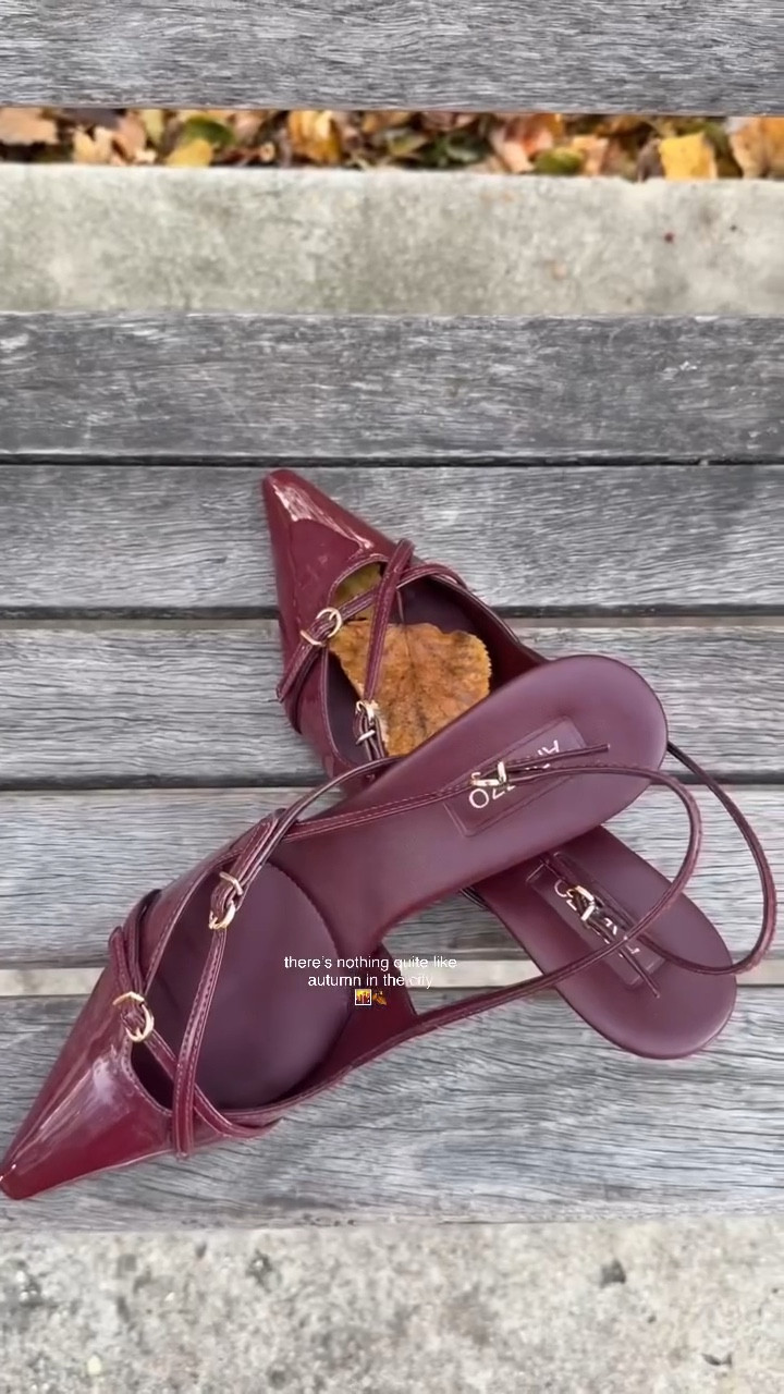 living in a postcard 💌🥀

autumn aesthetic, fall vibes, chic everyday fashion, elevated basics, style inspo, chicago