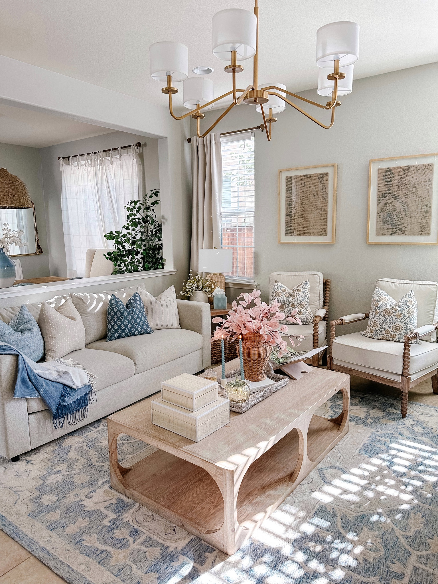 This may be my favorite Fall of all in our home. Every room feel uniquely it’s own but still feels perfect all together. Comment FAMILY for a link directly to your DMs for this post. #LTKFind

#LTKSeasonal #LTKhome