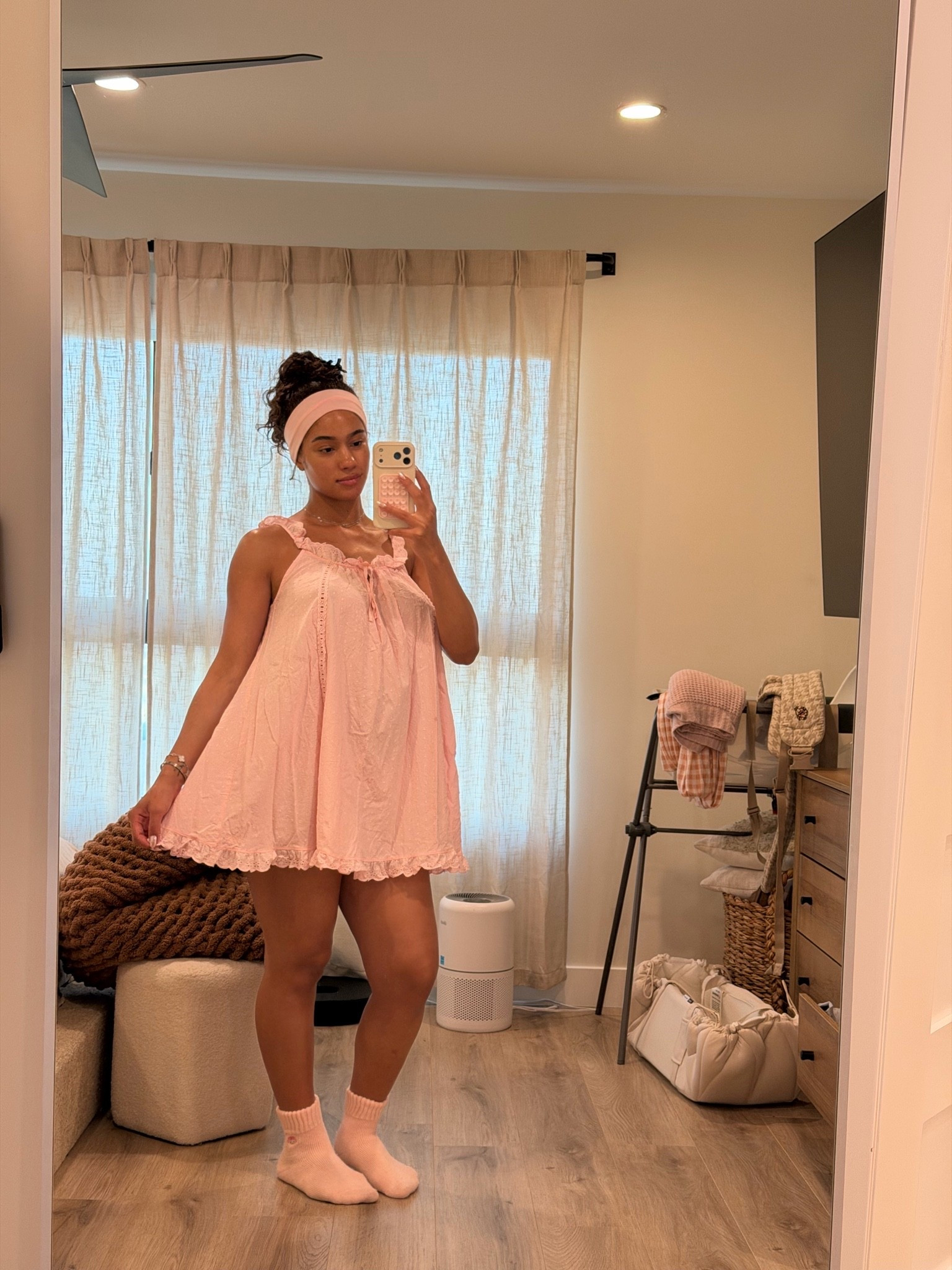 This night gown is sold out but I’ve linked similar styles from the same collection! 🎀

#LTKdayinmylife #LTKootd #LTKgrwm