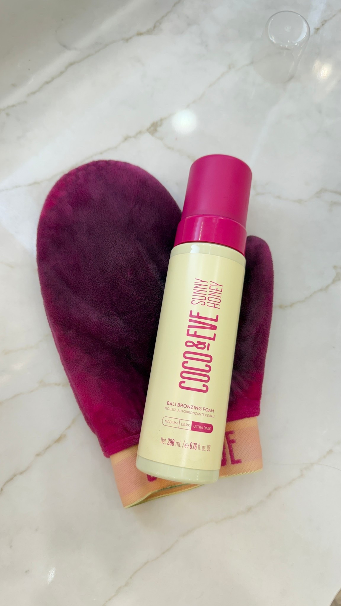 Sunday self tan! I love this one from coco and eve!