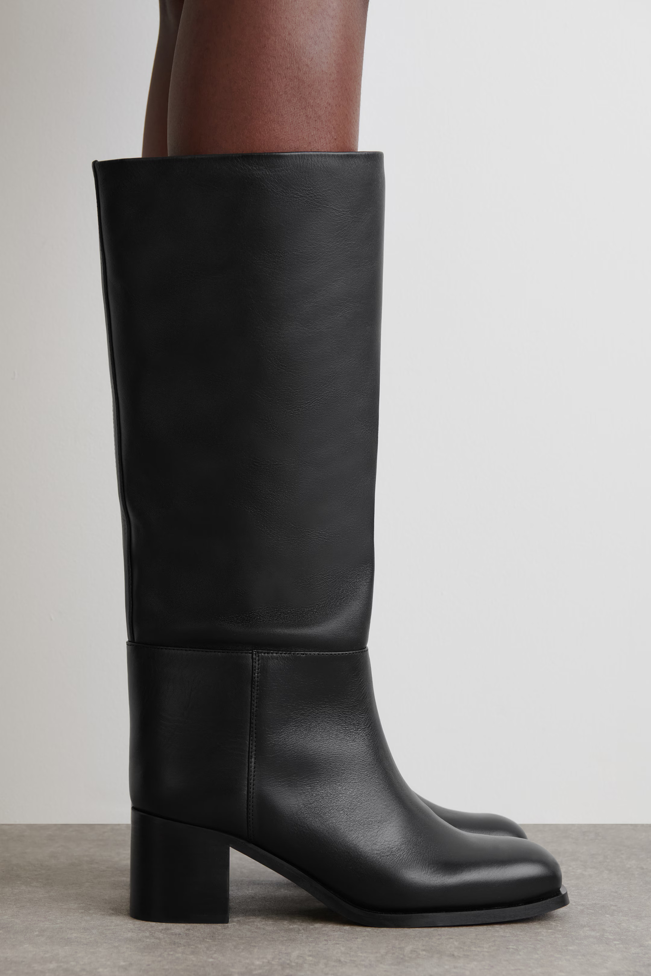 HEELED LEATHER KNEE BOOTS | H&M (UK, MY, IN, SG, PH, TW, HK)