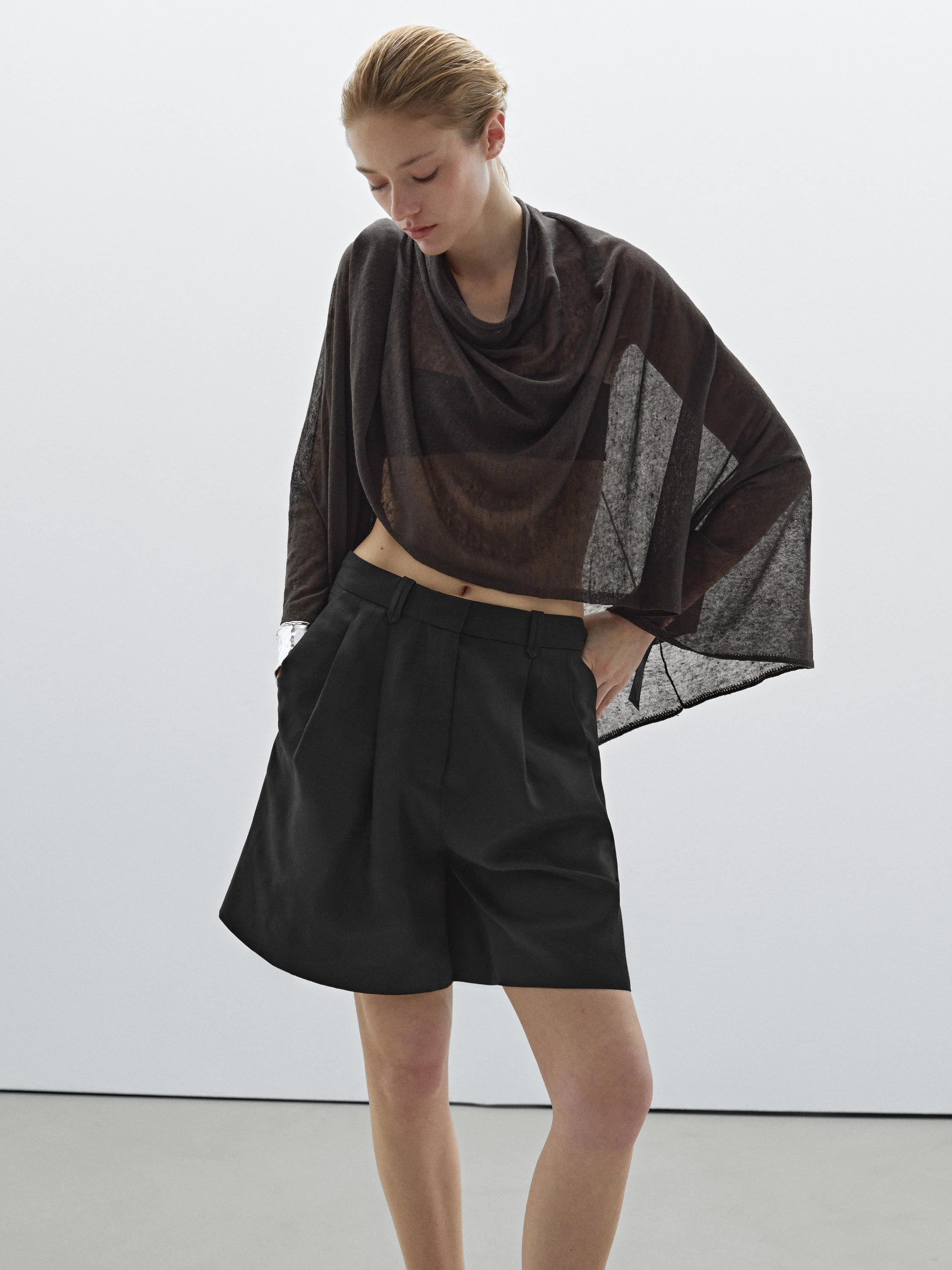 Pleated Bermuda shorts | Massimo Dutti UK