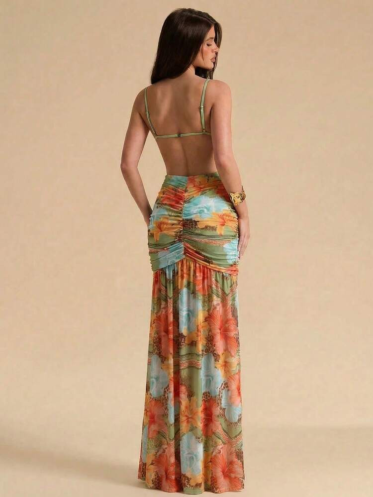 SHEIN BAE Women's Casual Vacation Halter Backless Pearl Decor Chain Open Slit Sexy Leg Print Maxi Dress, Beach Vacation Dress, Blue-Green Dress, Vacation, Beach, Sexy Dress, Elegant Sexy Dress, Pearl Decor Dress, Bohemian Vacation, Ruched Hip Dress, Bohemian Dress | SHEIN
