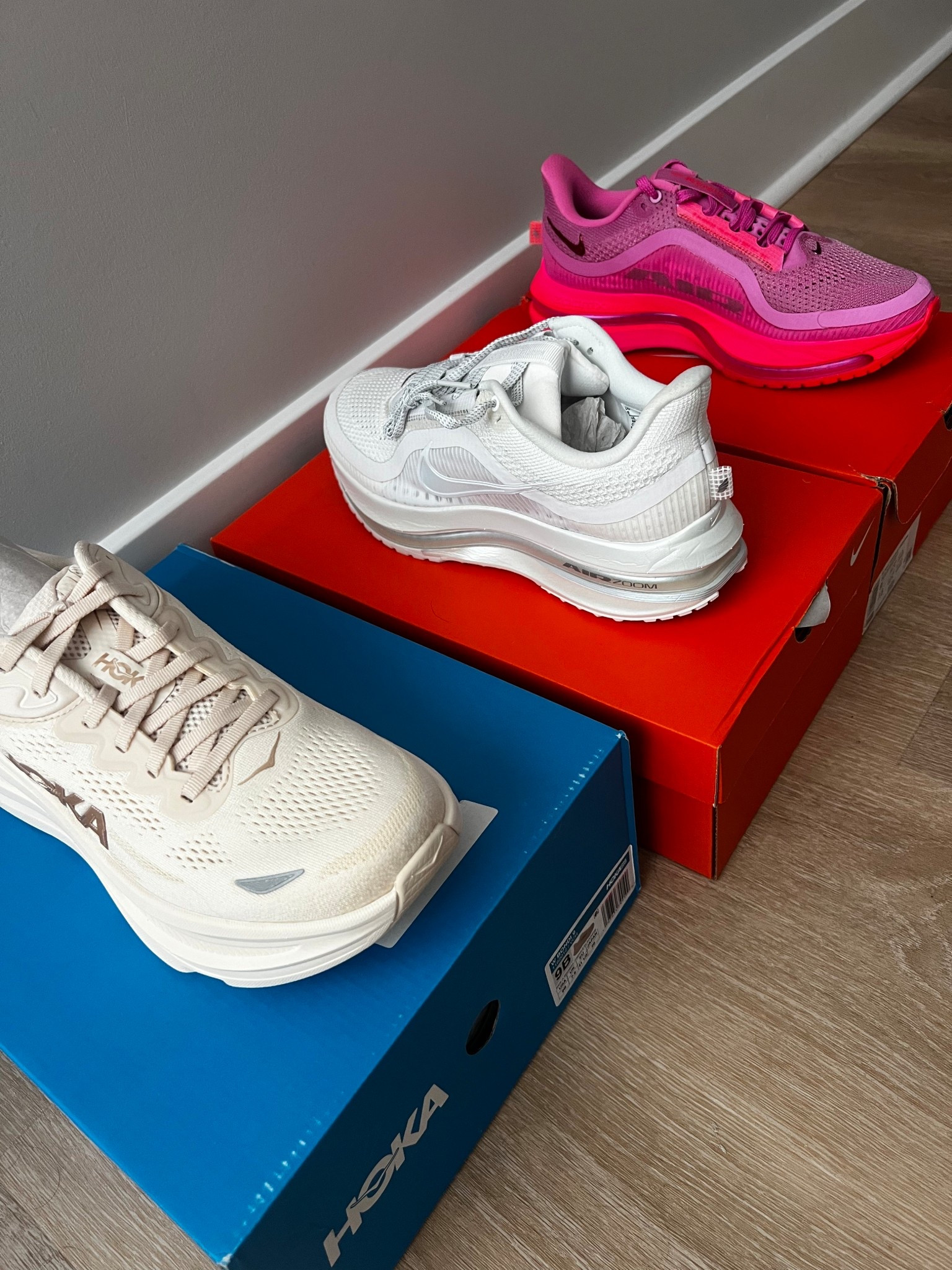 Current running rotation 🏃🏼‍♀️✨

👟 Nike Pegasus – my go-to for tempo runs, treadmill workouts, and when I want something lightweight + responsive. They feel quick, breathable, and super versatile (also very cute for everyday steps).

👟 HOKA Bondi – the recovery queen. Maximum cushion, ultra supportive, and perfect for long runs, long sales days on my feet, or hot girl walks when I want cloud-level comfort.

If you’re building your runner era, having both a responsive trainer + a max-cushion option is elite.

Linked my exact pairs + the socks I swear by 🤍

#LTKfit #LTKactive #RunningShoes #NikePegasus #HOKABondi #RunnerEra #WellnessLifestyle #HotGirlWalk

#LTKfitnessgoals