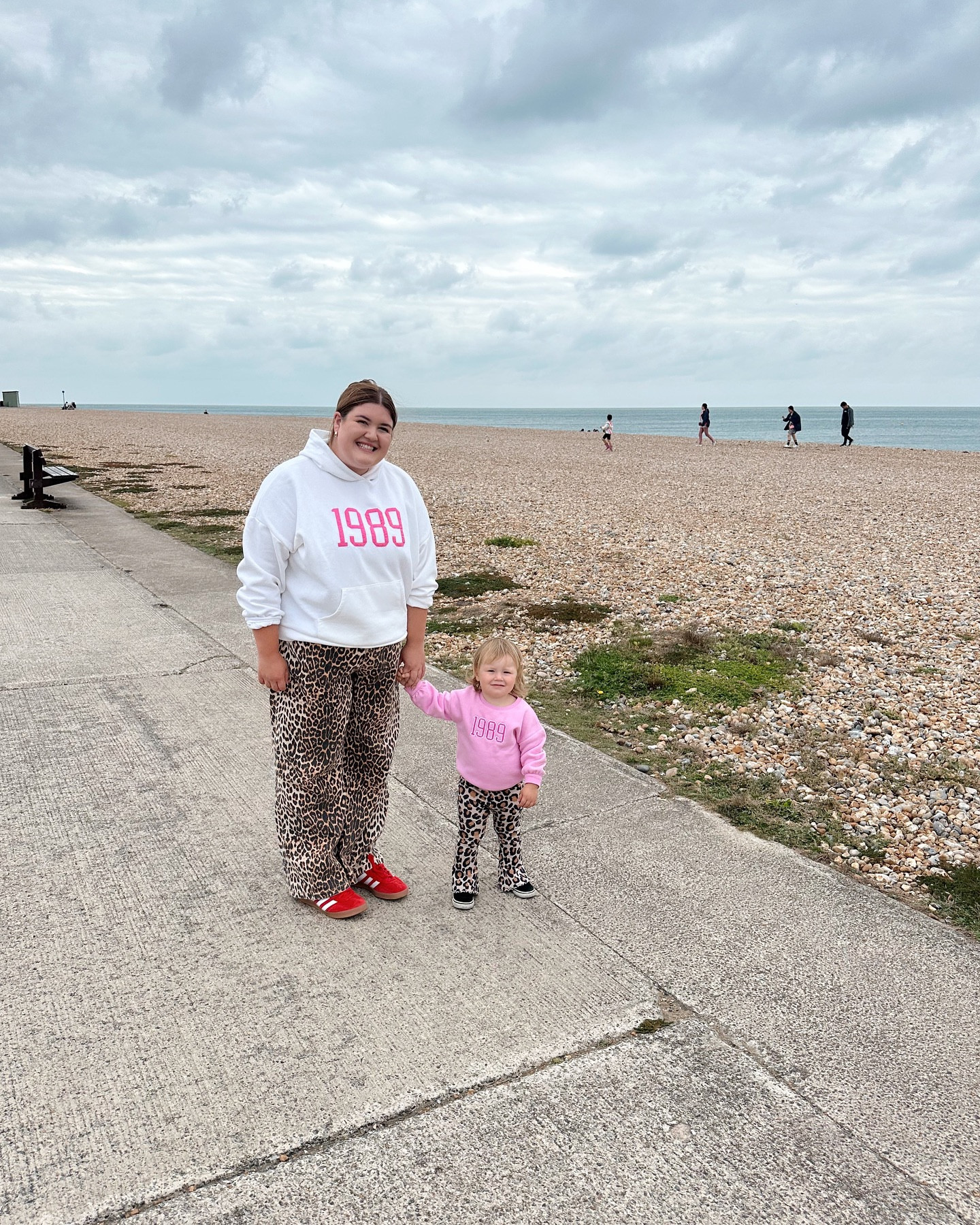 Matching outfits>>> 🐆♥️✨💌

The joy I get from dressing Elsie in the mornings… today we’re matching!!! Leopard print of course which I can’t wait to wear for the rest of the year 😅 and then matching (ish) jumpers!!! 

If I had all the time/money in the world I’d design a clothing store with all matching outfits for mums/kids - I’m sure it already exists so please let me know any good ones? 

Hope you all had a lovely weekend 🙌🏻🙌🏻🙌🏻🙌🏻