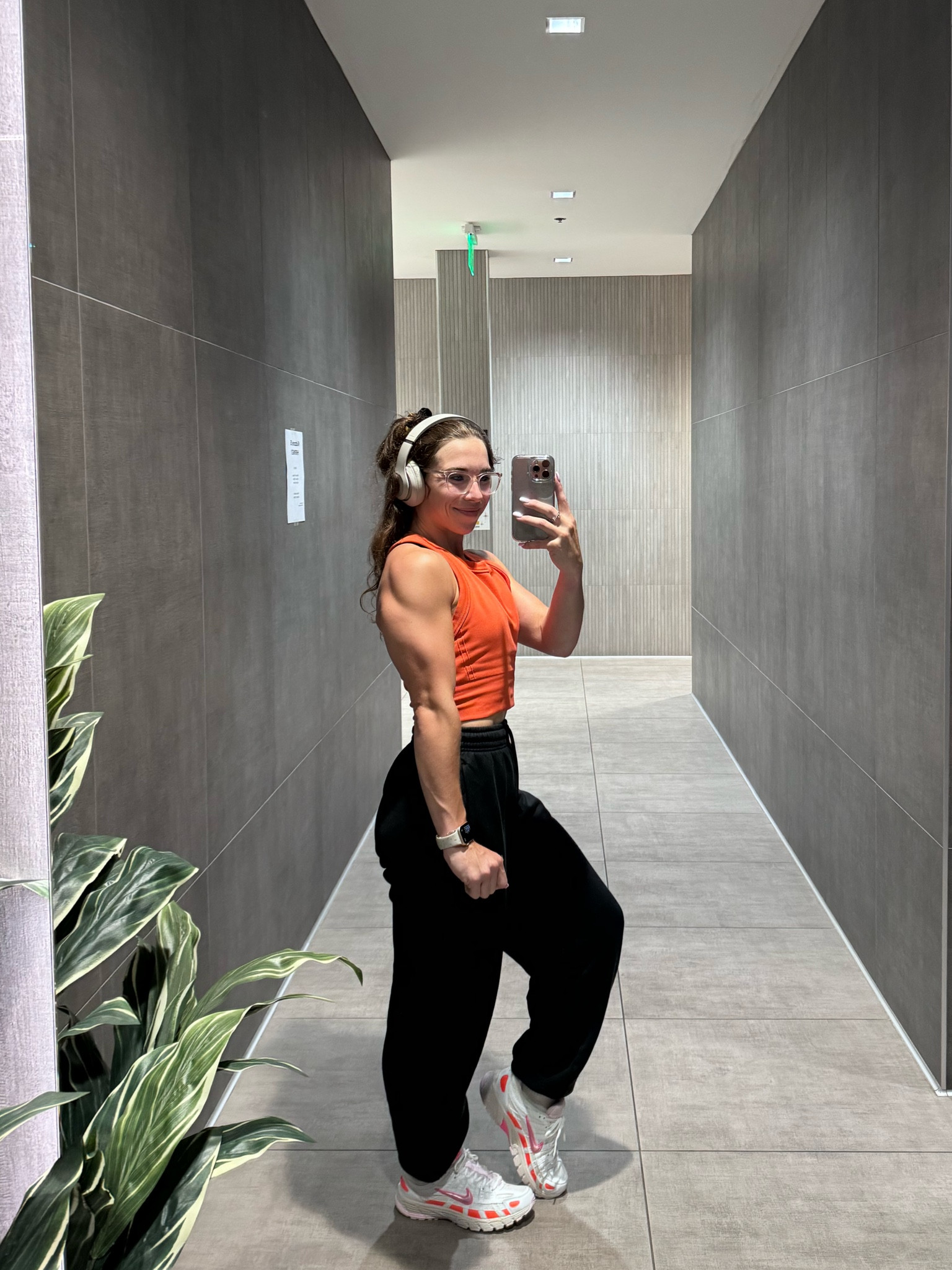 Gym outfit inspiration 

#LTKFitness #LTKActive #LTKShoeCrush