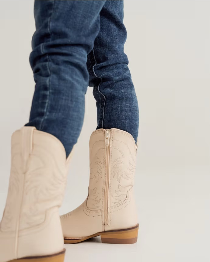 Baby cowgirl boots 💓🤭👢 

I think girlie needs her first pair of tecovas!! 

#LTKmomlife #LTKBaby #LTKKids