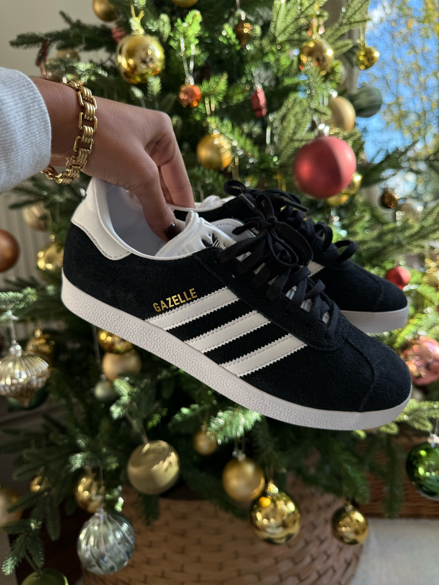 Adidas Gazelles 🖤