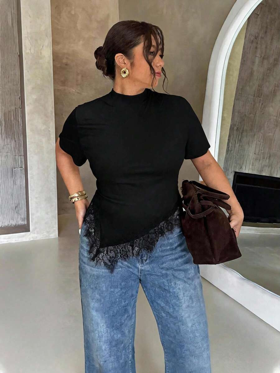 Firerie Plus Size Women's Minimalist Elegant Casual Vacation Commute Slim Fit T-Shirt Top, Black Short Sleeve Waist-Cinching Asymmetrical Hem Lace Trim, Suitable For Vacation, Beach, Holiday | SHEIN