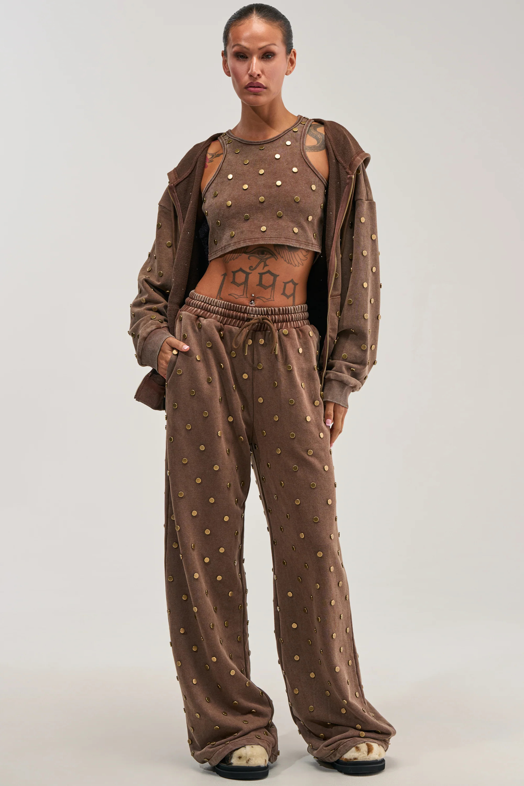 POPPING OFF WIDE LEG JOGGER IN BROWN | AKIRA
