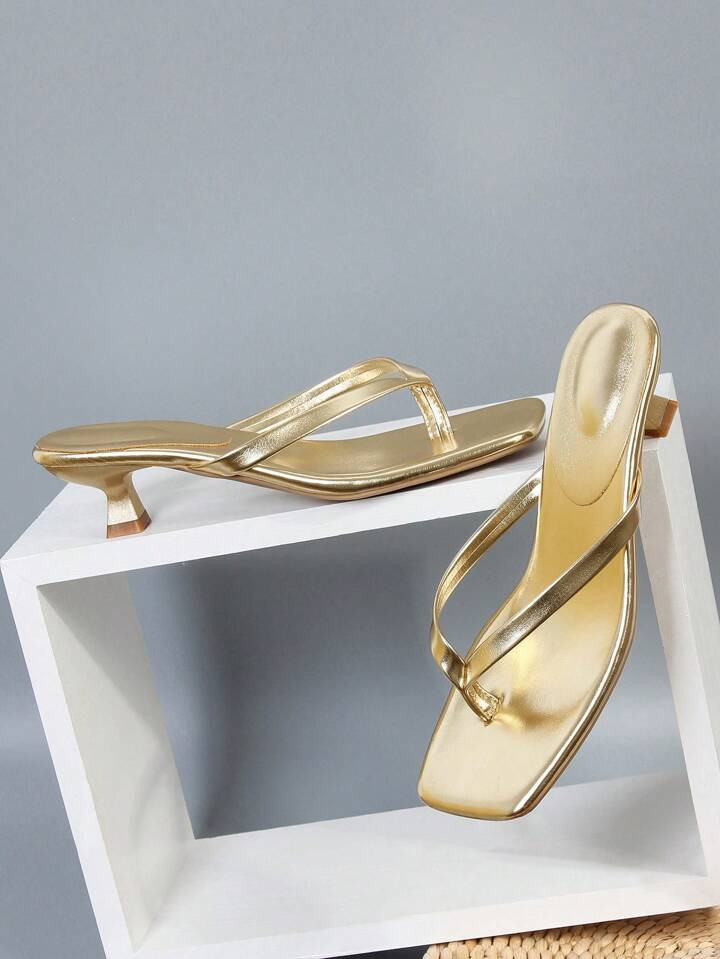 2024 Summer New Women Solid Color Flip Flops Sandals, Elegant Holiday Slip-On Flat Sandals, Casual Beach Stylish Thong High Heel Dress Sandals | SHEIN