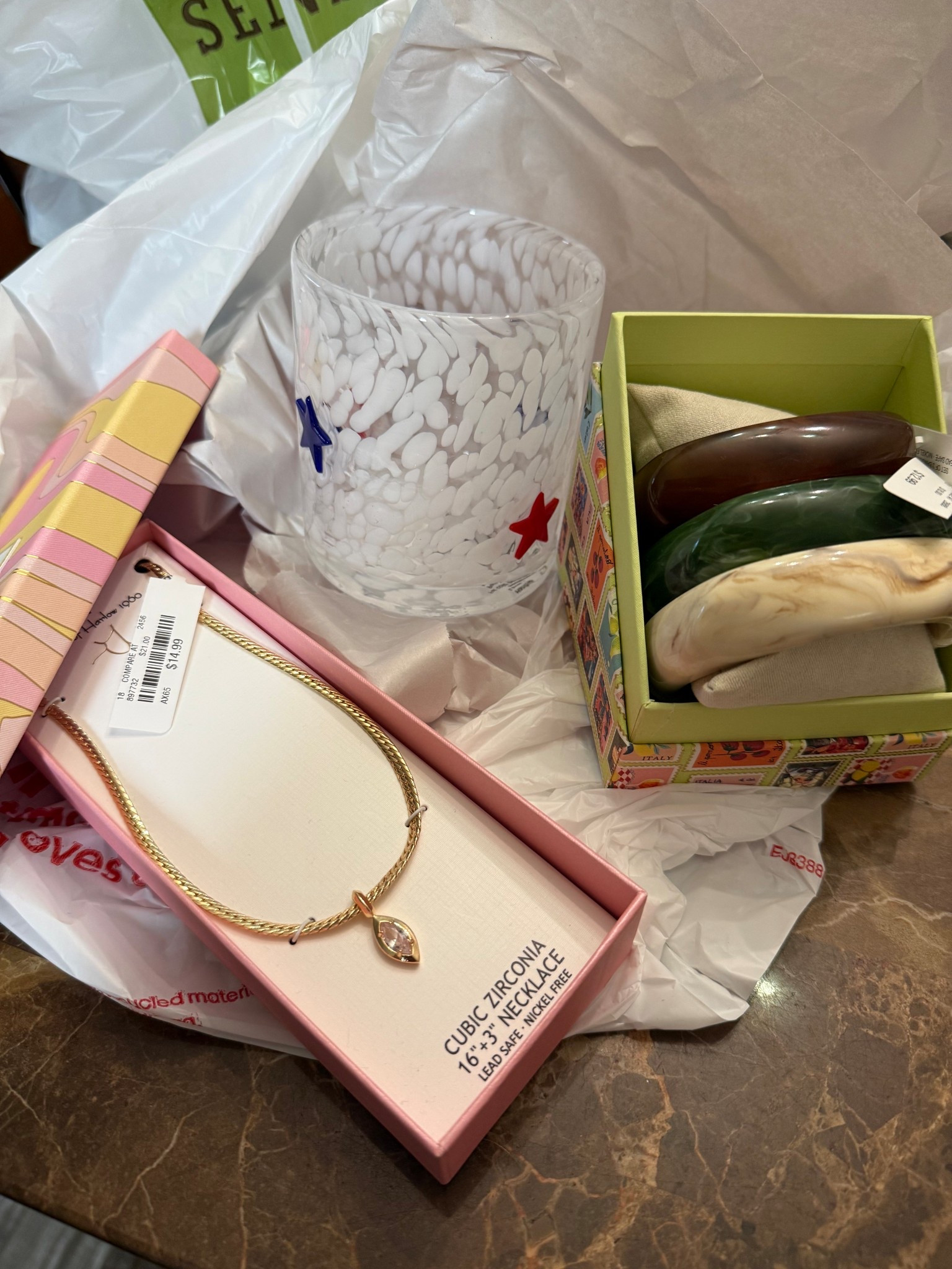 TJMaxx haul❤️ I hadn’t been to TJMaxx in awhile so I was excited to find a couple cutie things… my TJMaxx is relatively small so it’s always a hit or a miss … love these jewelry pieces for the summer and of course a patriotic summer glass💙⭐️


#TJMaxx #TJMaxxhaul #newjewelry #resinbracelets #acrylicbracelets #iconglass

#LTKdayinmylife #LTKSeasonal #LTKHome