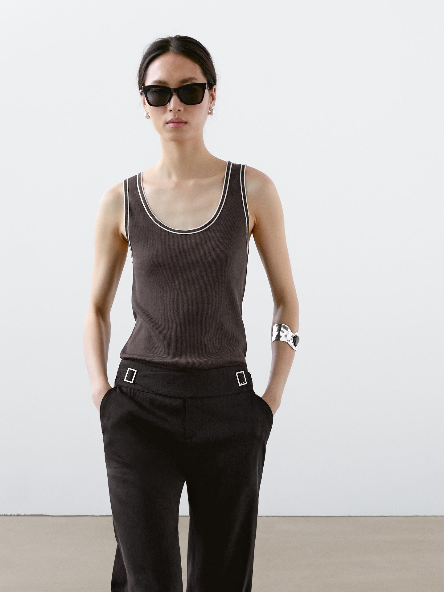 Geripptes Top aus 100 % Baumwolle | Massimo Dutti DE