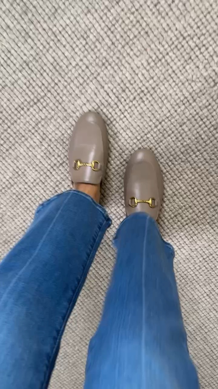 A classic loafer is one of those pieces that instantly makes an outfit feel more polished. These @Quince Italian leather loafers have the timeless look I love and pair beautifully with everything from trousers and denim to skirts and dresses. A beautiful everyday shoe that will stay in your wardrobe for years.

Quince loafers, Italian leather loafers, leather shoes, fall shoes, classic footwear, timeless style, elevated basics, women over 50 style, fall outfit ideas, loafer outfit, capsule wardrobe, stylewitheugenia