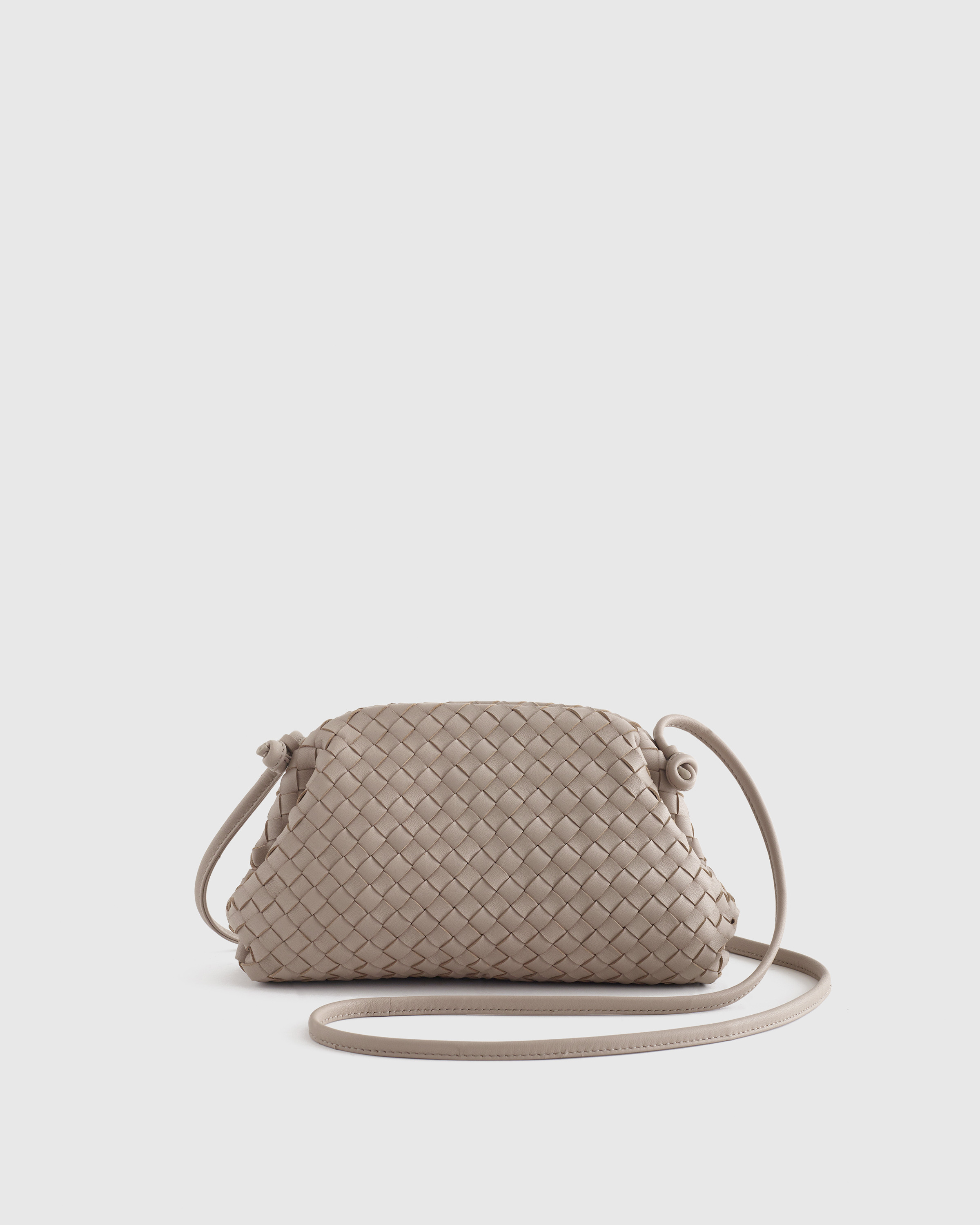 Quince | Women's Naomi Handwoven Clutch in Taupe, Italian Leather | Quince