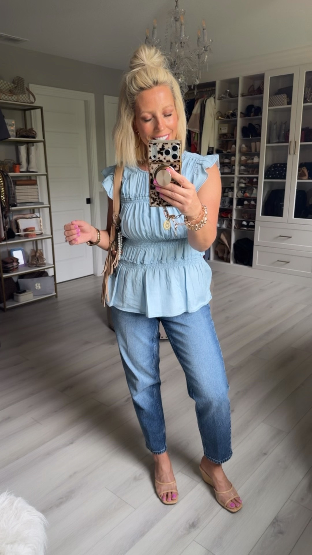Top small
Jeans size 4
Wedges TTS (if between go up)

#LTKSaleAlert #LTKSeasonal #LTKootd