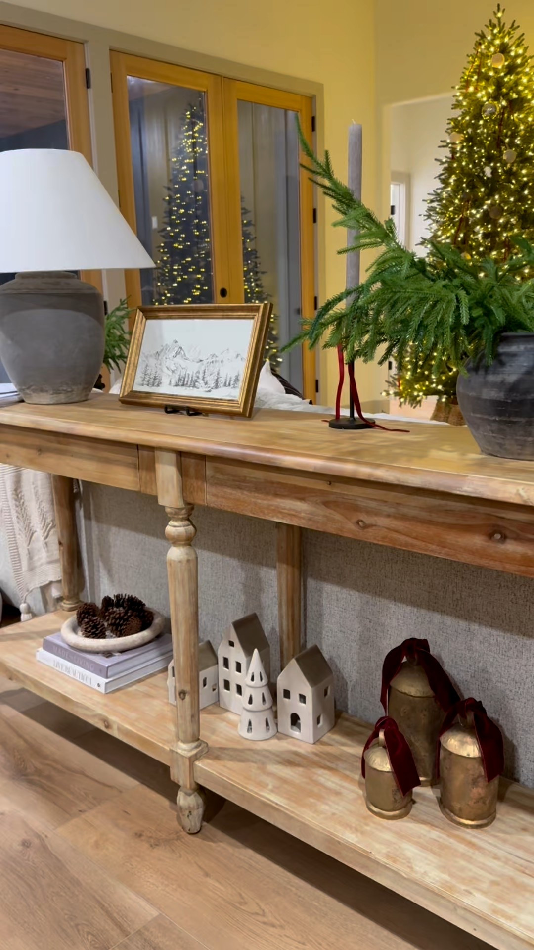 My favorite time of year ❤️

#holidaydecor #christmastree #holidayfinds #studiomcgee 

#LTKHoliday #LTKHome