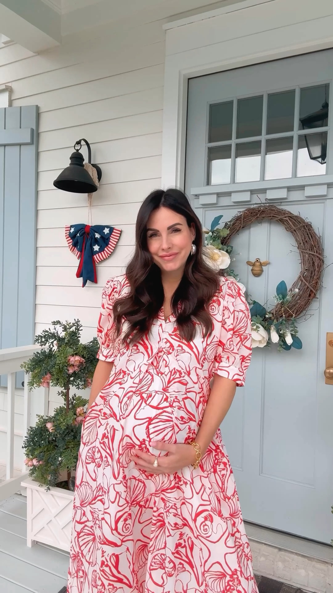 These dresses would be the PERFECT Summer outfit for Memorial Day weekend and are under $125 plus free shipping when you spend $100! ❤️🇺🇸 Link in bio to shop or comment LINK for a DM!

I’m wearing a S in both but would typically be an XS so I would recommend your TTS. Not maternity but work with a bump! 

#shopavara #mdw #memorialdayoutfit #redwhiteandblue 

#LTKSeasonal #LTKFindsUnder100 #LTKBump