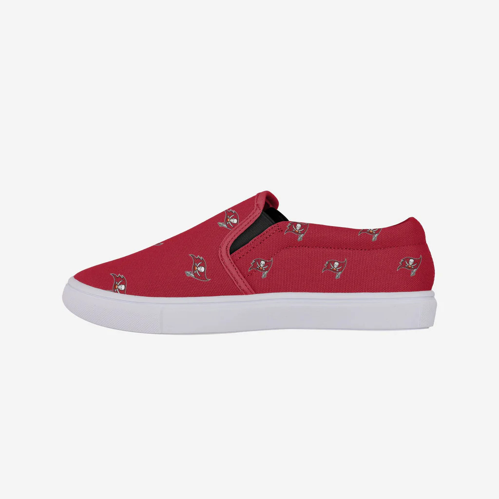 Tampa Bay Buccaneers Womens Repeat Logo Slip On Canvas Shoe | FOCO inc