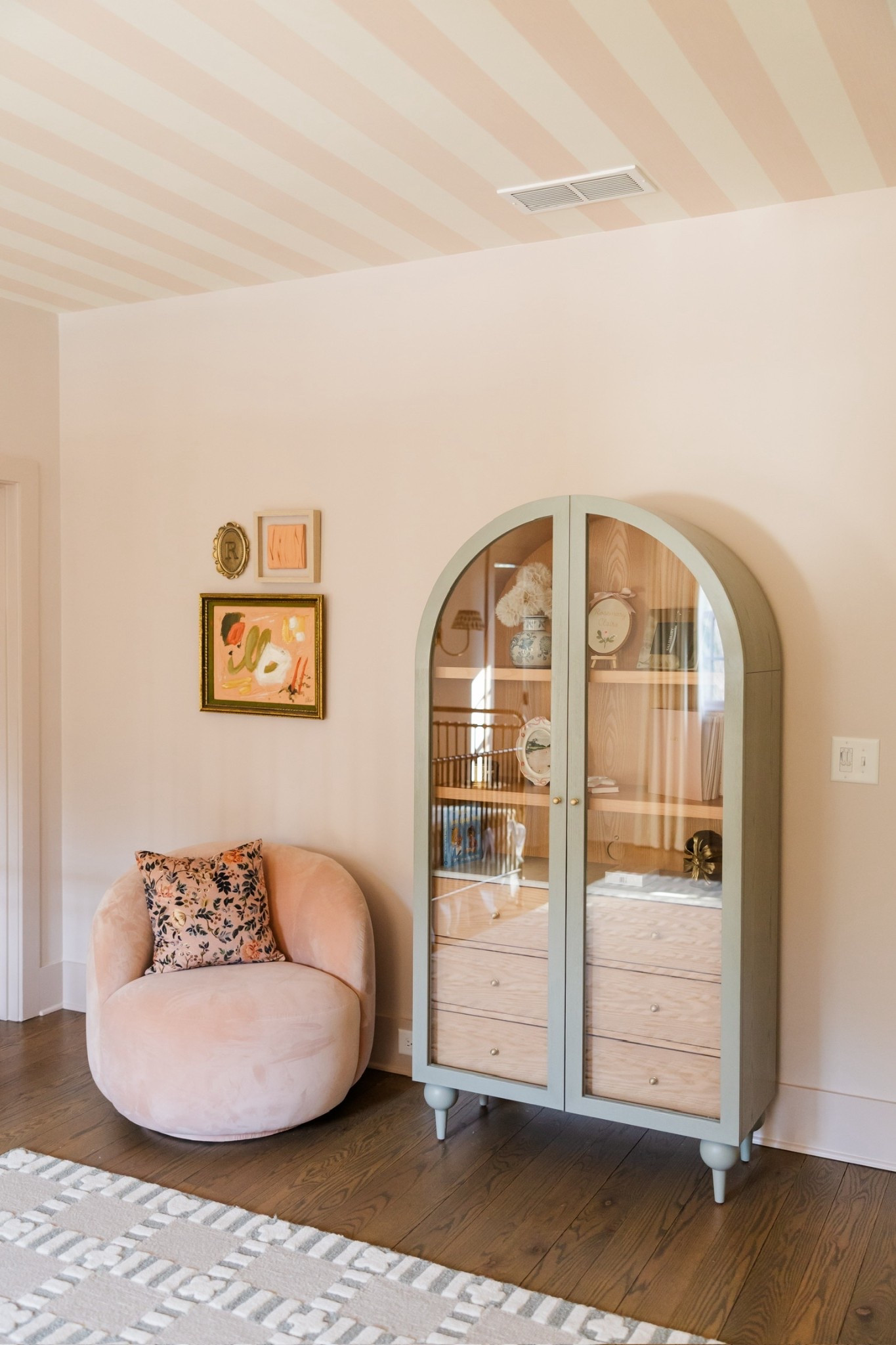 Love this little corner of Rosie’s nursery 💕

Loverly Grey, Anthropologie home, nursery decor, baby girl roomm

#LTKHome #LTKBaby