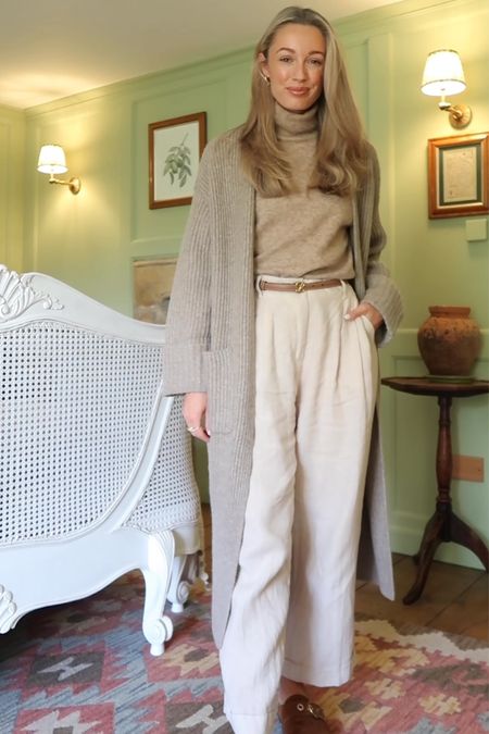 Back with a casual Sunday look for todays 30 looks in 30 days - here’s my tonal cosy outfit for an autumn day!