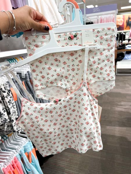 New by Colsie

Target finds, Target style, new at Target 

#LTKstyletip #LTKfindsunder50