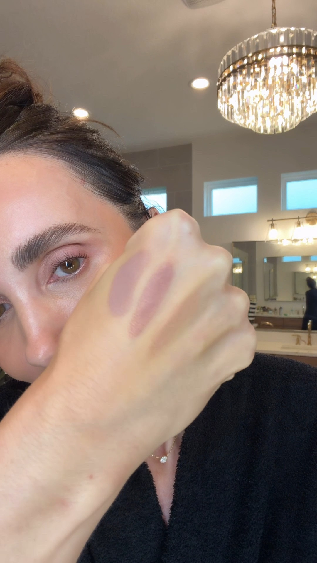 GRWM- everyday makeup routine Makeup details
● Armani beauty luminous silk foundation in shade 5.75
● Armani beauty luminous silk concealer in shades: 5.4 and 5.75
● Armani beauty eye tint in NEW shades 20S Rose, 40S Tearose, 80M Mauve
● Armani Power of You EDP, a perfect fall vanilla scent with a pomegranate note. That’s both
sweet and cozy
@armanibeauty @Sephora #ArmanibeautyPartner #powerofyou #armanimakeup

#LTKBeauty