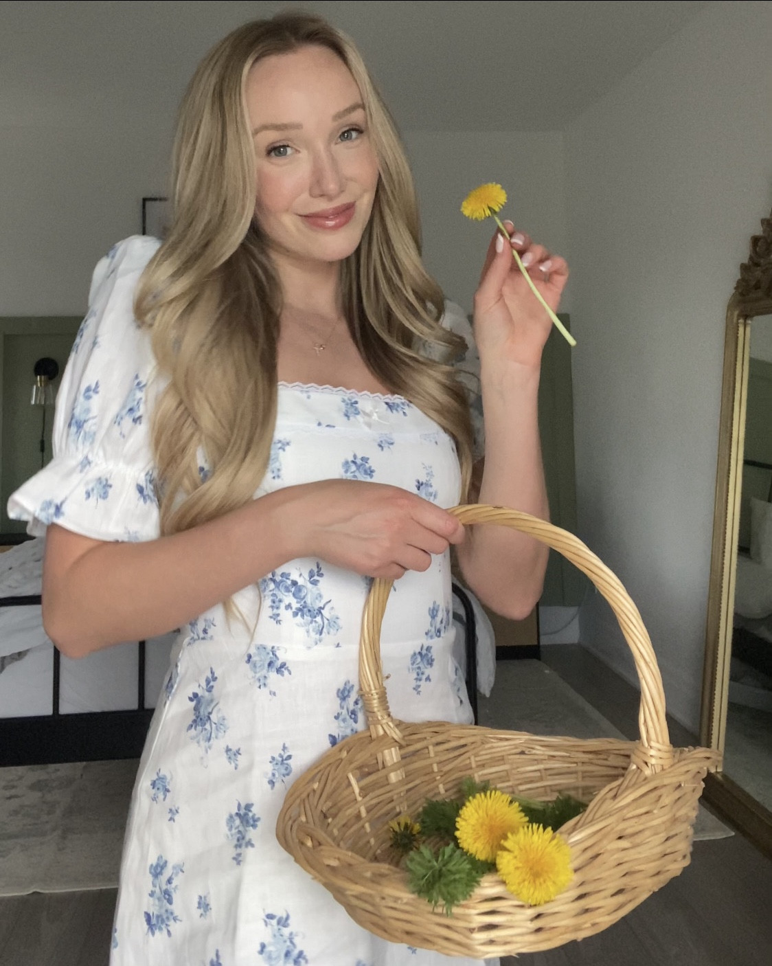 Perfect linen dress for summer! I’m wearing size 6!