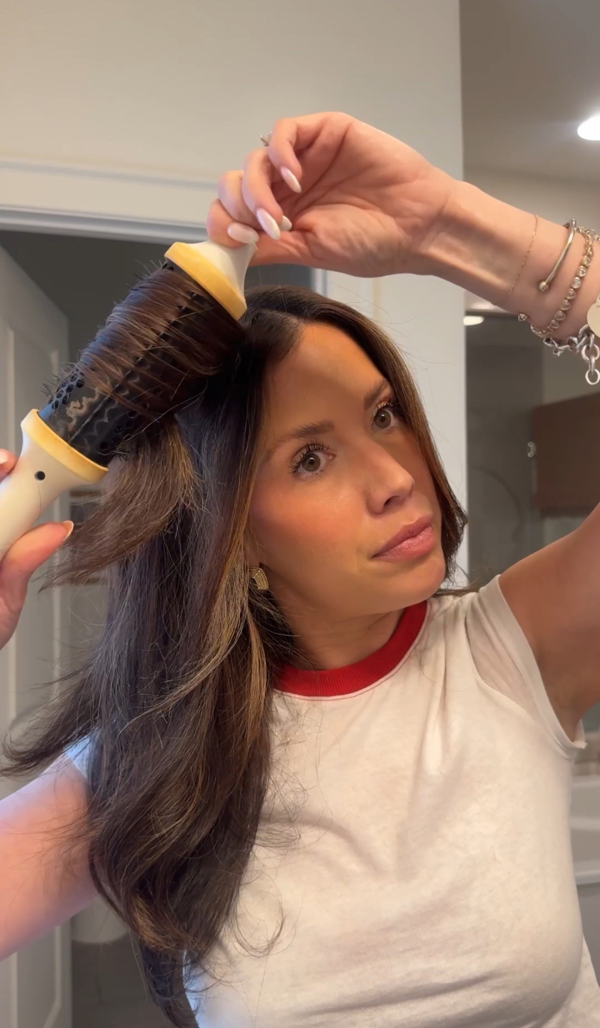 This is my favorite hair tool! It gives you the perfect looking blow out and your hair gets healthier using it! The Bondi boost thermal brush is amazing! #hairtools #hair #beauty #hairtutorial 