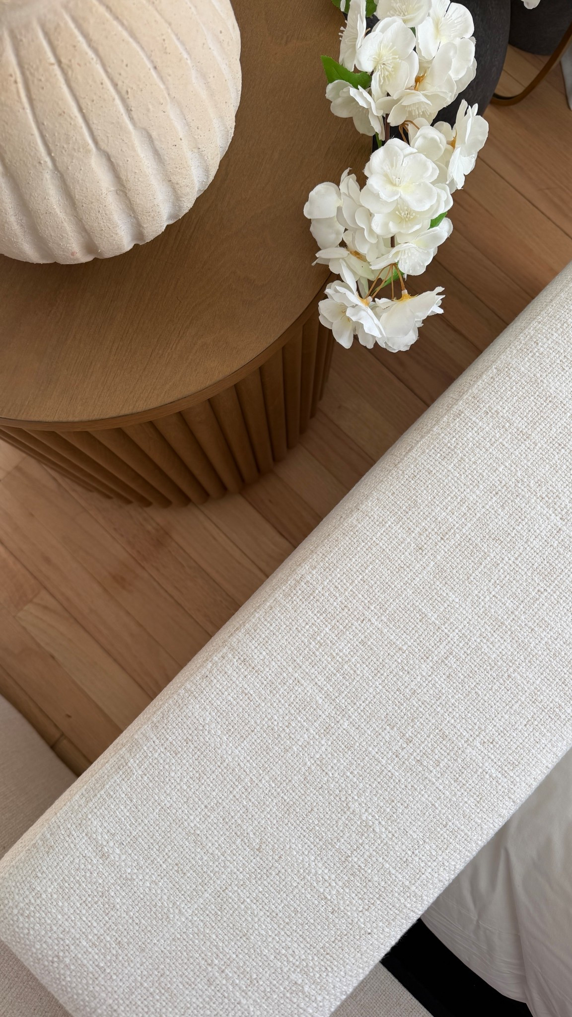 The most beautiful linen fabric sofa does exist and for a fraction of the designer price. ✨🤍

#LTKSaleAlert #LTKHome