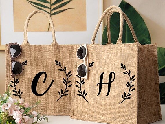 Personalized Bridesmaid Beach Bag - Tote Gift Bags,Beach Bachelorette gift,Bridesmaid Gift,jute b... | Etsy (US)