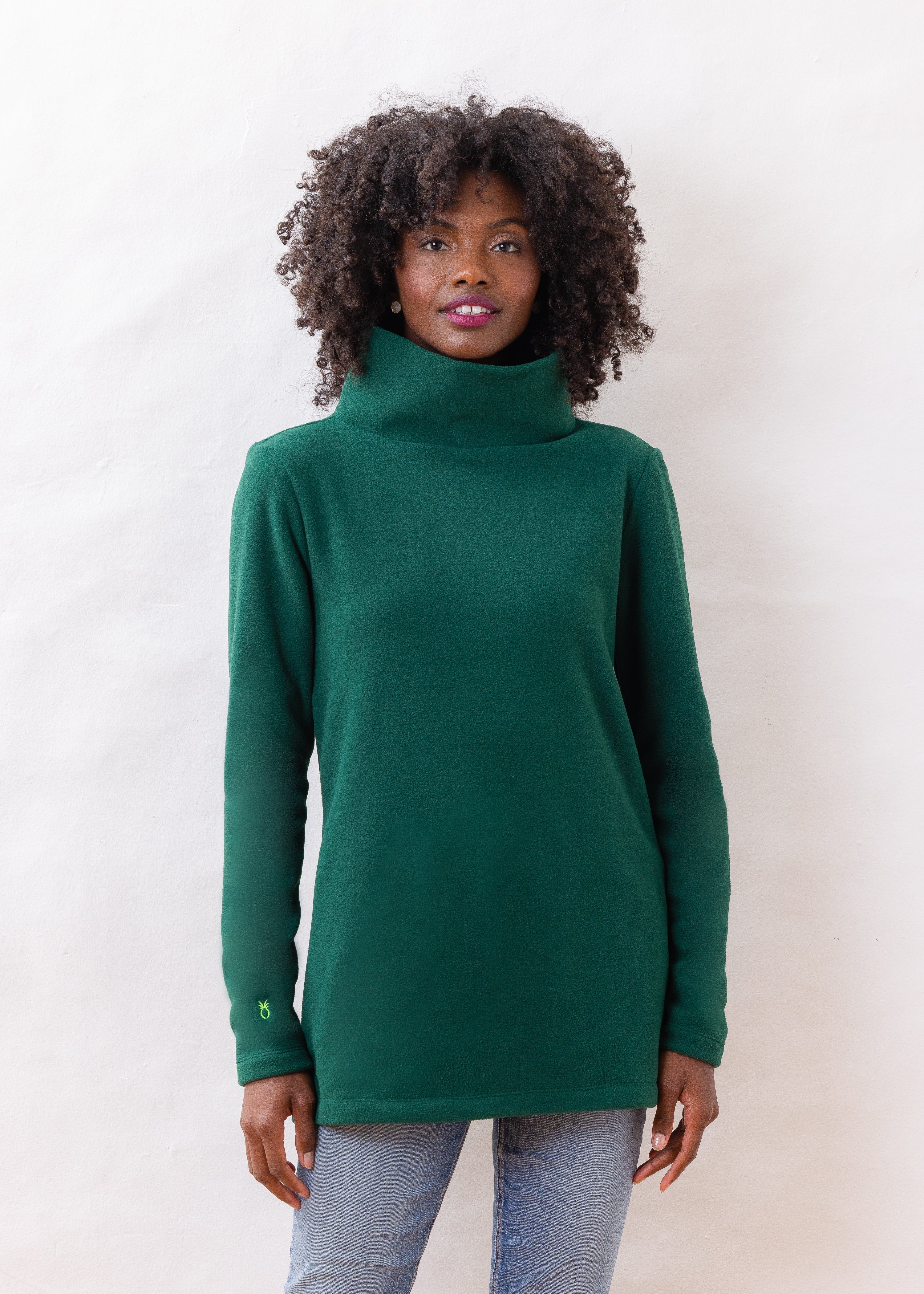 Cobble Hill Turtleneck (Emerald Green) | Dudley Stephens