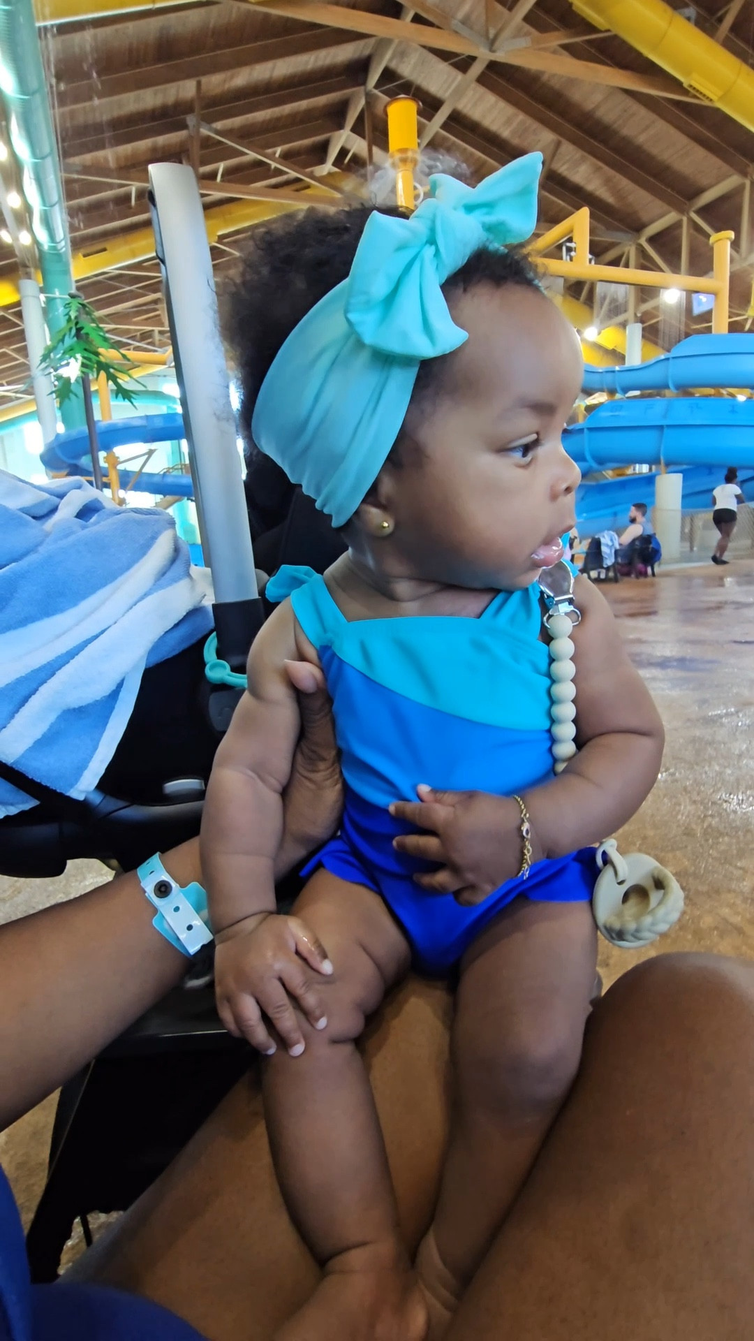 Dru’s OOTD at the pool 💦 there is nothing cuter than a baby in a swimsuit! We are loving all her swim outfits for our stay at Great Wolf Lodge ☀️

#pool #swim #baby #swimsuit #spring #summer #travel #vacation 

#LTKBaby #LTKTravel #LTKWatchNow