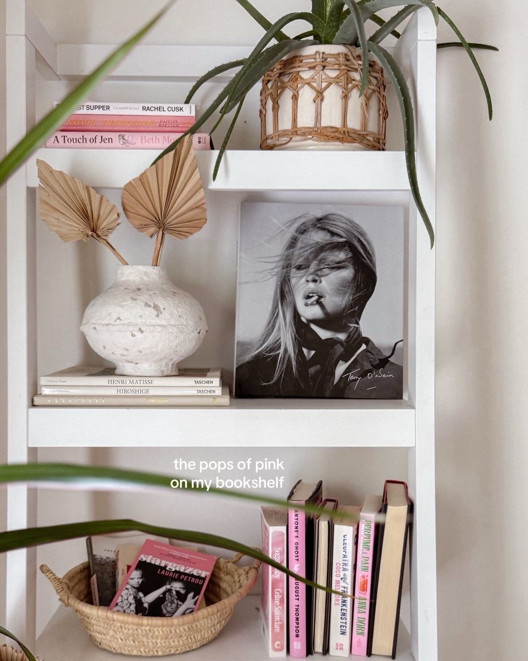 Bookshelf details ✨💕 