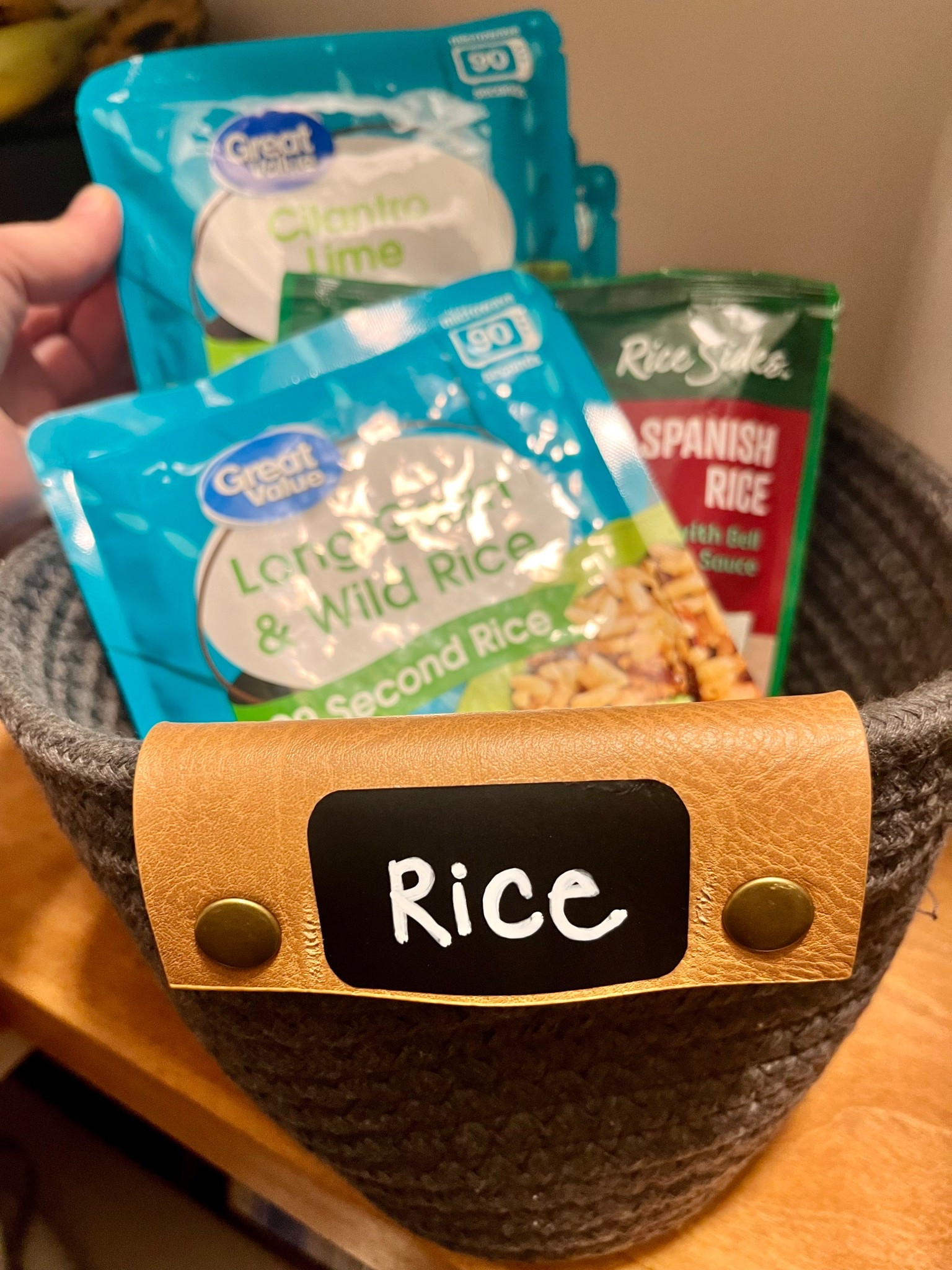 Pantry organization from our new house  is up on my website 

www.getdressedmidwest.com


#LTKHome #LTKfoodie