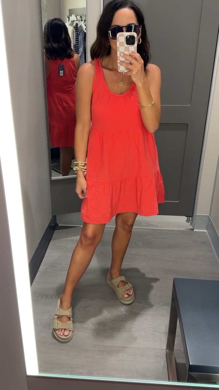 Y’all this mini sundress continues to be a favorite!!
Throw it on top of your swimsuit, wear it to run errands, or coffee runs.
The perfect summer dress!



Summer style  sundress  Target fashion




#LTKStyleTip #LTKPetite #LTKFindsUnder50