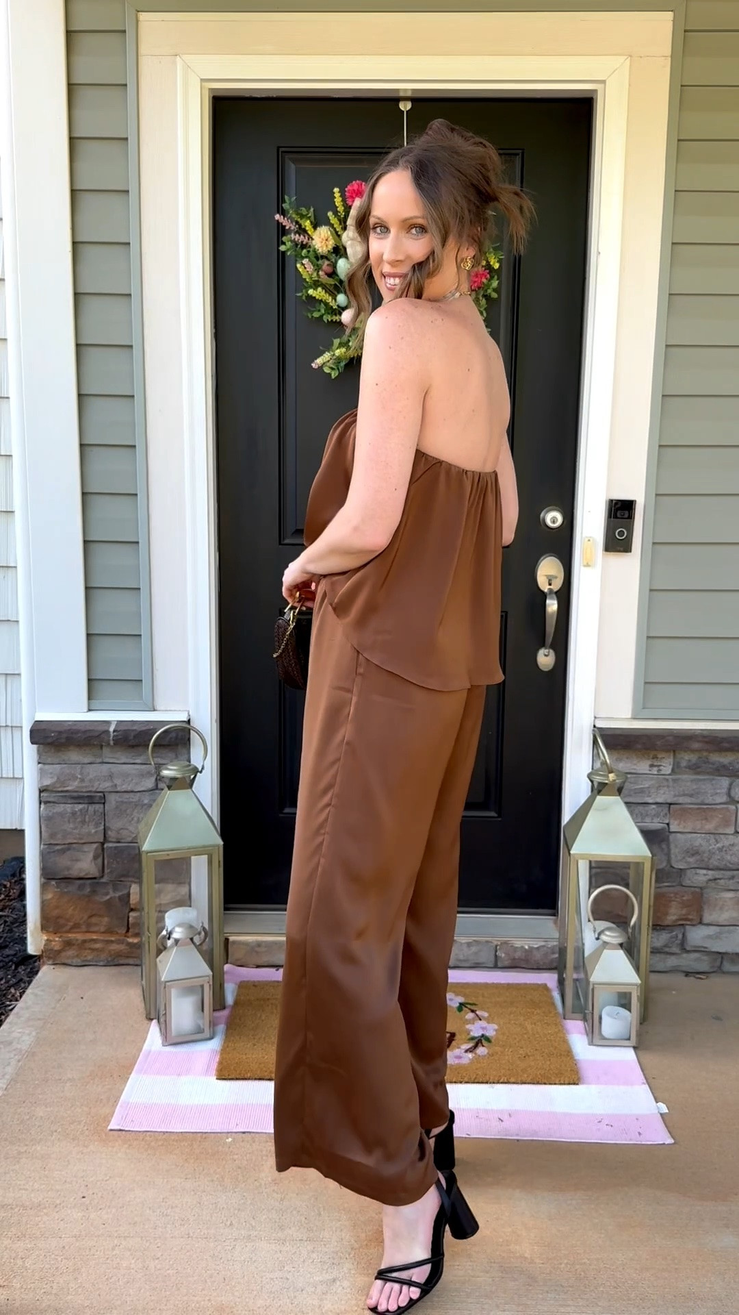 Outfit idea 🤎🤎

Brown jumpsuit, silk jumpsuit, spring outfit, summer outfit , Amazon fashion

#LTKMothersDay #LTKootd #LTKgrwm