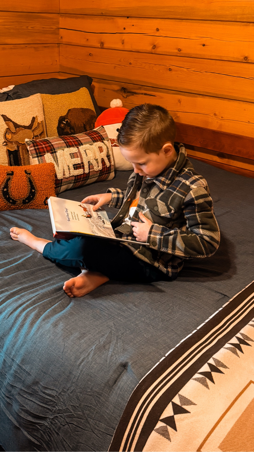 A little holiday room tour for y’all, featuring Maxtrix Kids! 

Have a wonderful holiday season!

#LTKmomlife #LTKKids #LTKHome