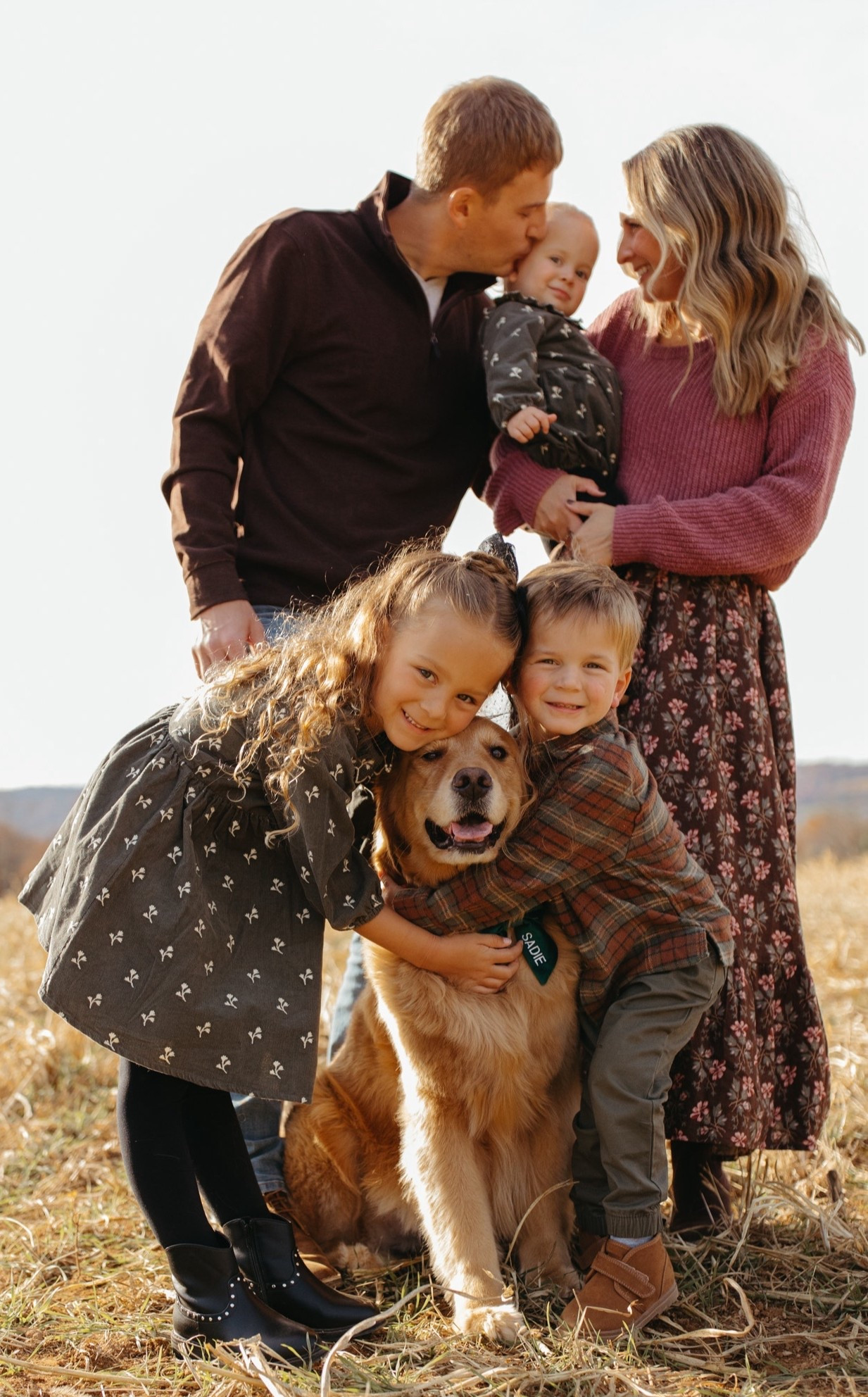 Family photo outfit inspo, holiday photo outfits , family outfit ideas, kids picture outfits 

#LTKHoliday #LTKSeasonal #LTKKids