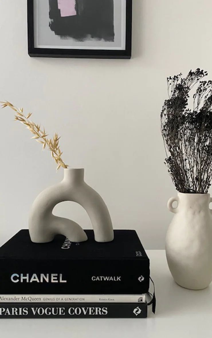 Stone Abstract Shape Vase | PrettyLittleThing UK