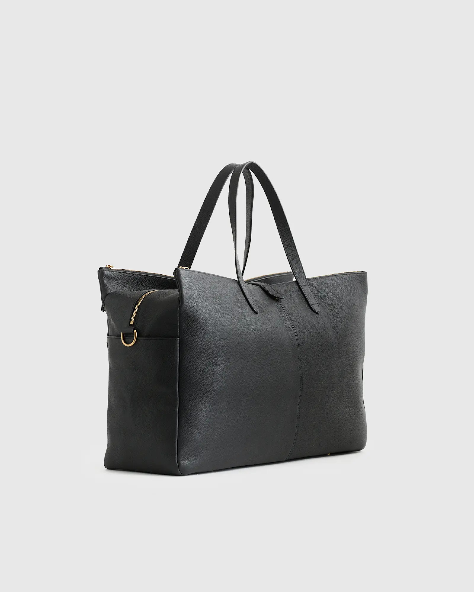 Italian Leather Triple Compartment Weekender in Black | Quince